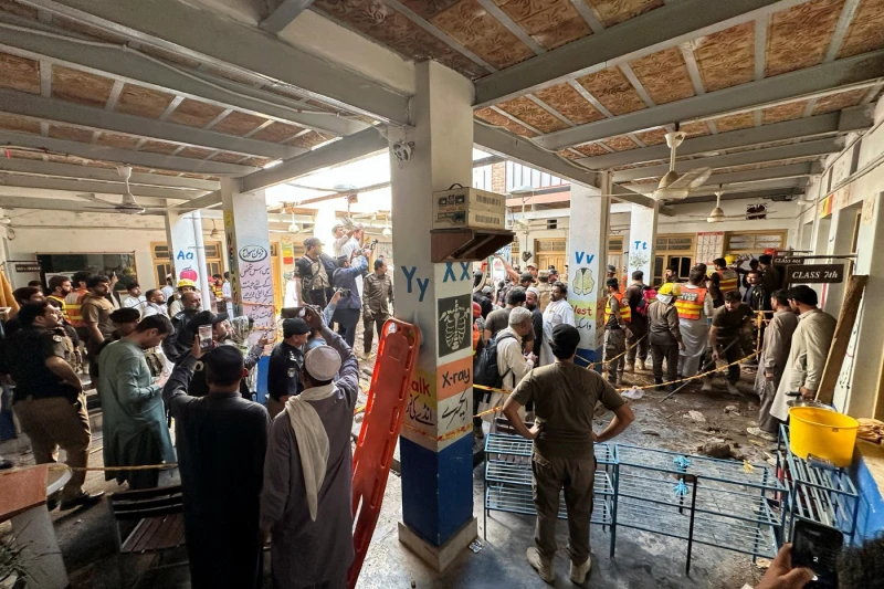 30-killed-in-school-roof-collapse-in-pakistan