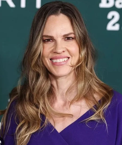 famous-hollywood-actress-hilary-swanks-pregnancy-at-age-52-is-a-hot-topic