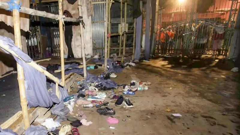 19-killed-in-stampede-during-durga-puja-in-kolkata