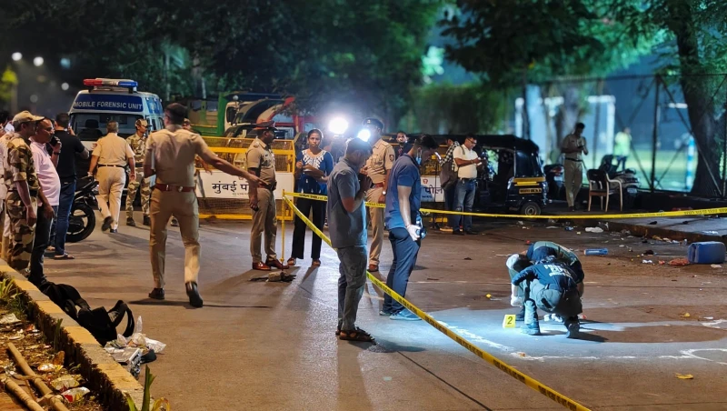 bollywood-actor-tiger-saves-99-lives-from-a-hail-of-bullets-in-the-underworld