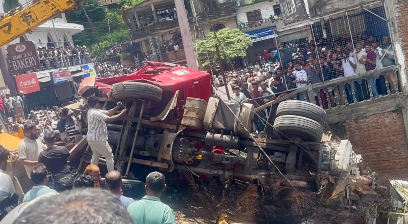 the-speeding-bowser-which-had-no-brakes-swerved-to-save-the-bus-and-overturned