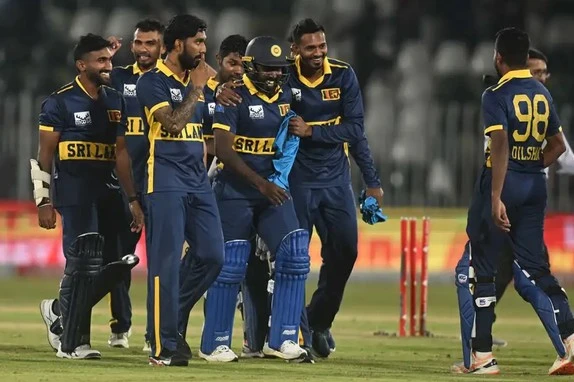 sri-lanka-defeats-england-after-chasing-430-runs-scores-a-huge-victory