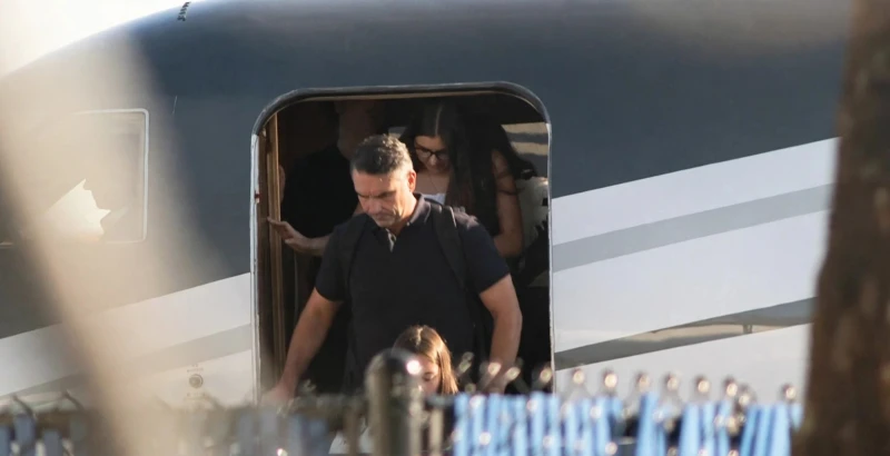 former-brazilian-president-bolsonaro-flees-the-country-before-facing-charges-after-election-defeat