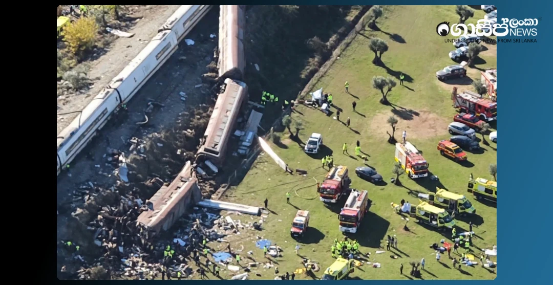 deadly-train-crash-in-spain-kills-64